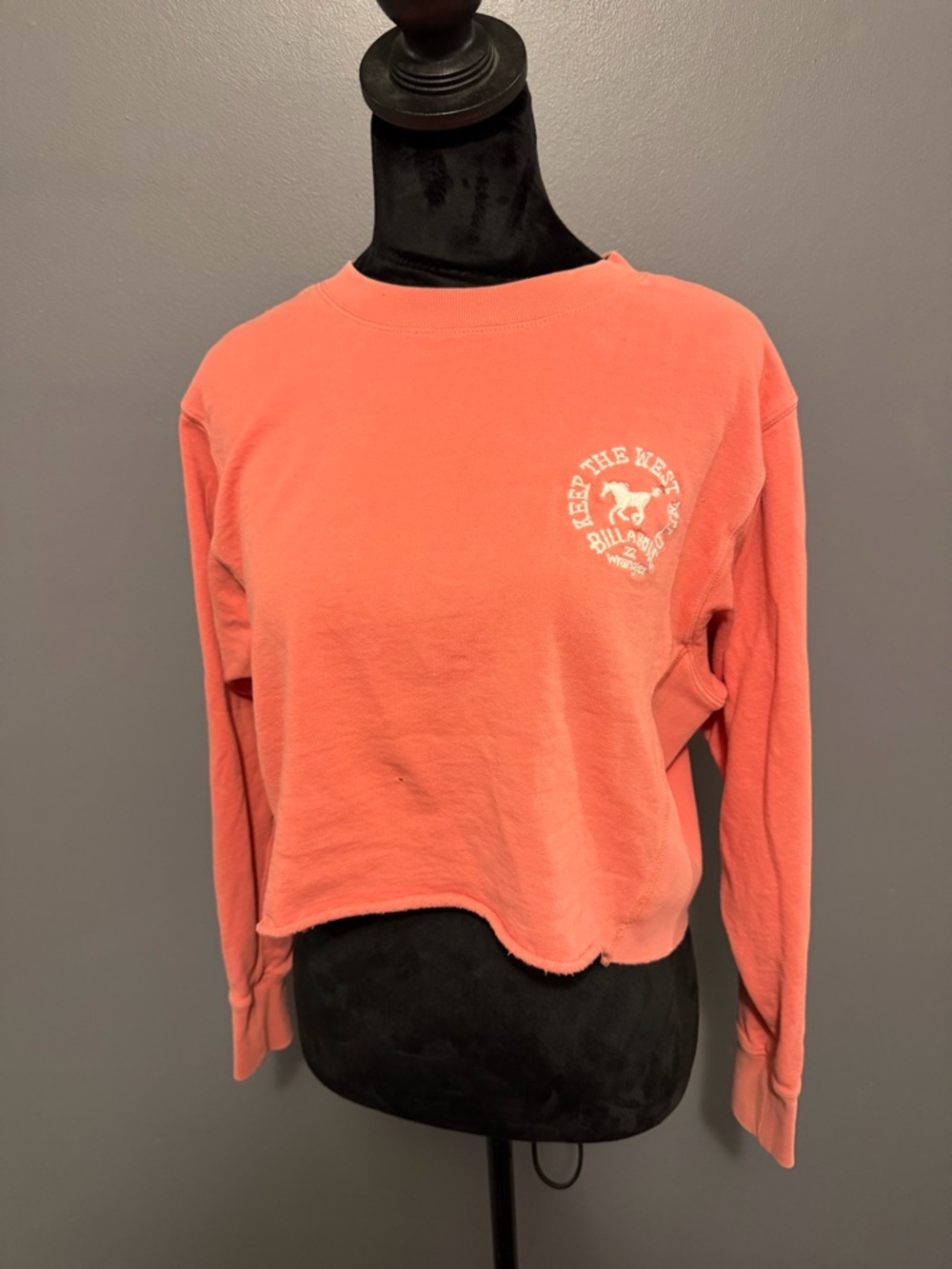 Wrangler Coral Pullover with White Logo Tag